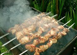 Безопасные методы приготовления продуктов на открытом огне могут сократить риск рака