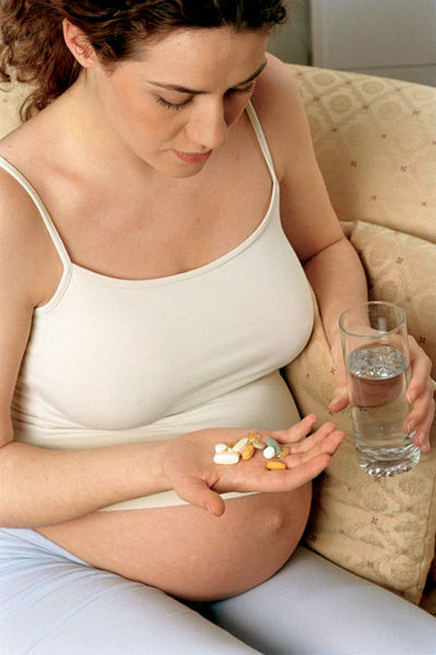 Антидепрессанты во время беременности: что лучше для мамы и ребенка?