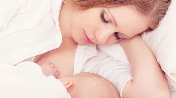 Рациональность грудного вскармливания: 3 спорных вопроса