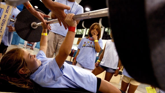 Безопасны ли силовые упражнения для детей?