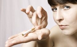 Британские ученые предлагают альтернативный вариант отказа от курения